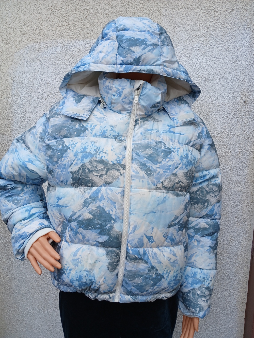 Gilly Hicks Blue White Abstract Puffer Jacket Size L Women's
